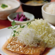 鯖の味噌煮定食